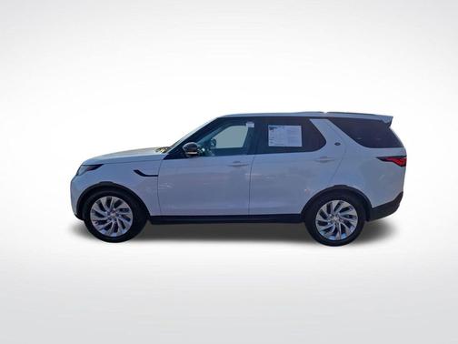 2024 Land Rover Discovery P300 S