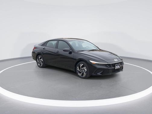 2025 Hyundai ELANTRA HEV SEL Sport