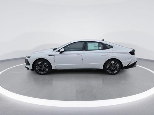 2026 Hyundai SONATA SEL