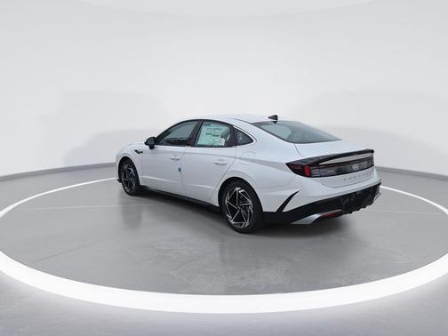 2026 Hyundai SONATA SEL