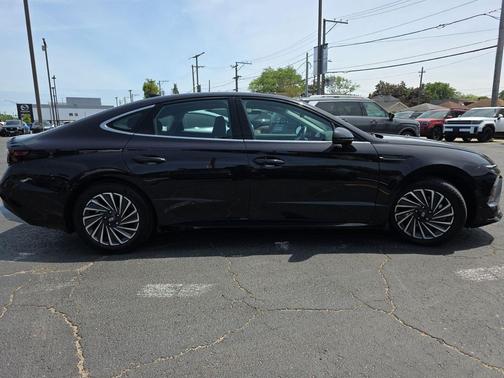 Carbon Blue 2025 Hyundai SONATA Hybrid SE