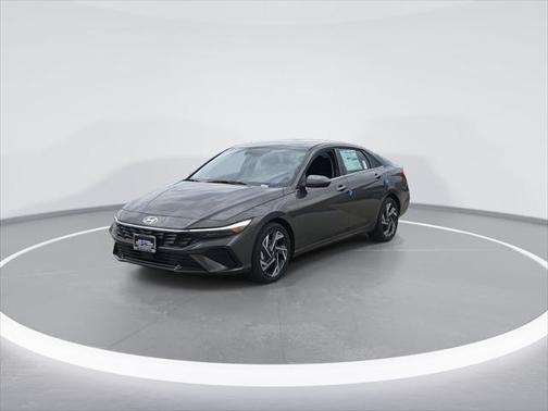 2025 Hyundai ELANTRA SEL