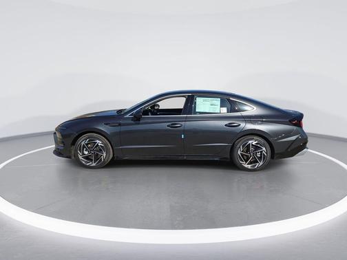 2026 Hyundai SONATA SEL
