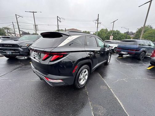 Black Pearl 2024 Hyundai TUCSON SEL