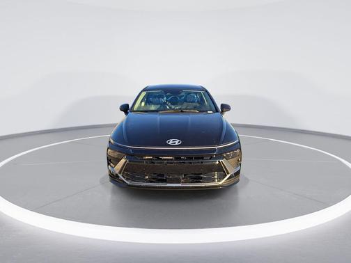 2026 Hyundai SONATA Hybrid Base