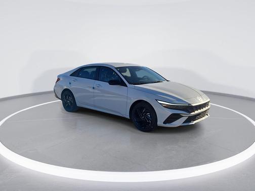 2026 Hyundai ELANTRA Sport