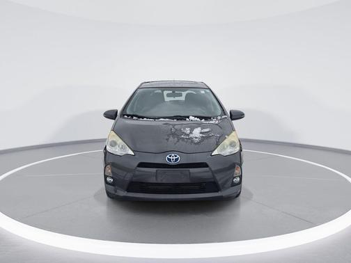 2013 Toyota Prius c 