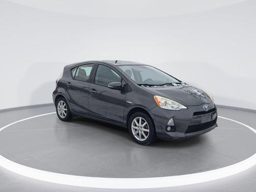 2013 Toyota Prius c 