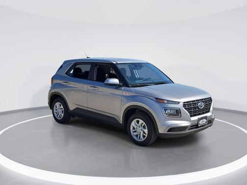 2025 Hyundai VENUE SE