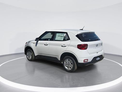 2025 Hyundai VENUE SE
