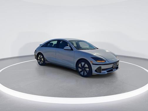2025 Hyundai IONIQ 6 SE
