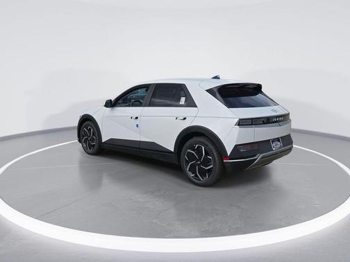 2024 Hyundai IONIQ 5 SE