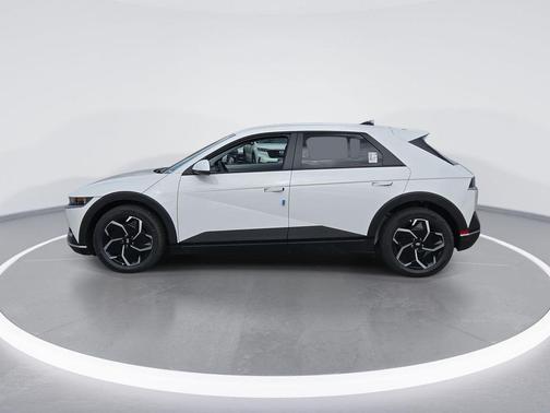 2024 Hyundai IONIQ 5 SE