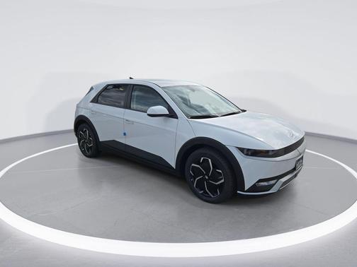 2024 Hyundai IONIQ 5 SE