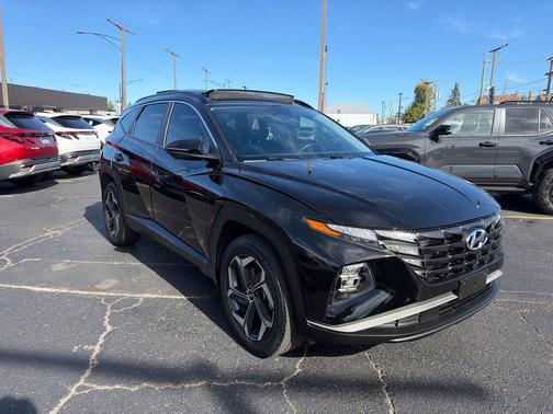 Black Pearl 2024 Hyundai TUCSON Hybrid SEL Convenience