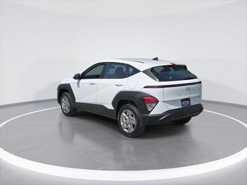2024 Hyundai KONA SE