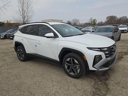 Creamy White Pearl 2026 Hyundai TUCSON Hybrid SEL