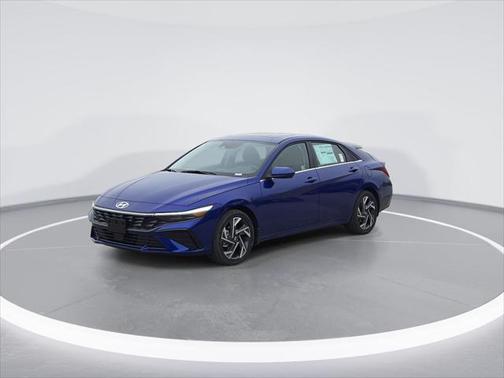 2025 Hyundai ELANTRA SEL