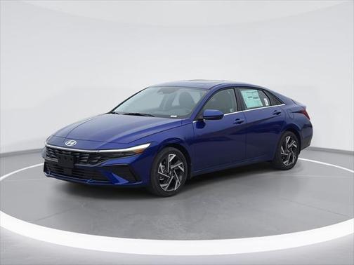2025 Hyundai ELANTRA SEL