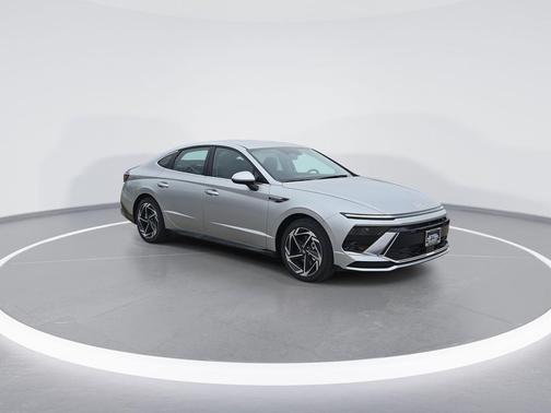 2026 Hyundai SONATA SEL