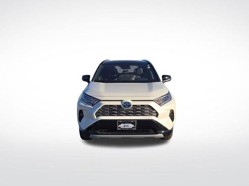 2021 Toyota RAV4 Hybrid SE