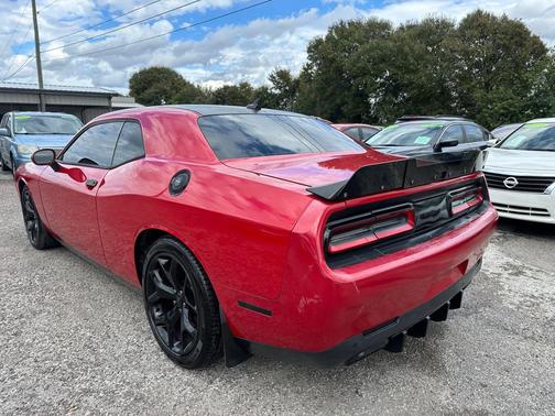 2015 Dodge Challenger SXT Plus