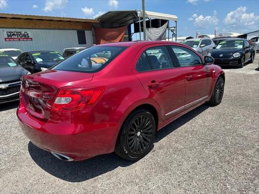 2012 Suzuki Kizashi SE