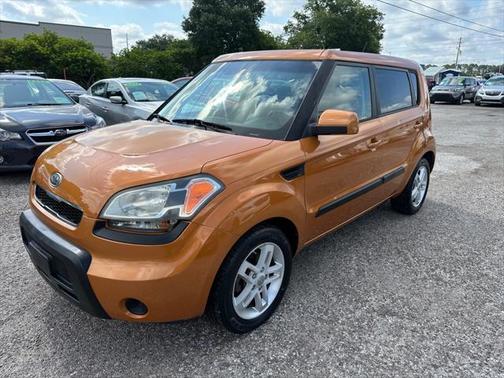 2011 Kia Soul +