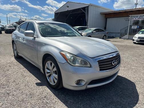 2011 INFINITI M37 Base