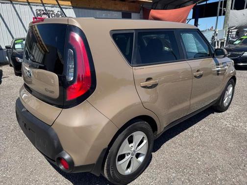 2016 Kia Soul Base