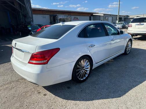 2014 Hyundai Equus Signature