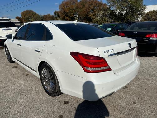 2014 Hyundai Equus Signature