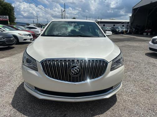 White Diamond Tricoat 2014 Buick LaCrosse Leather