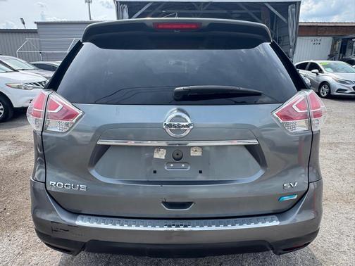 GRY 2014 Nissan Rogue SV