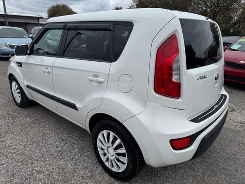 2013 Kia Soul Base