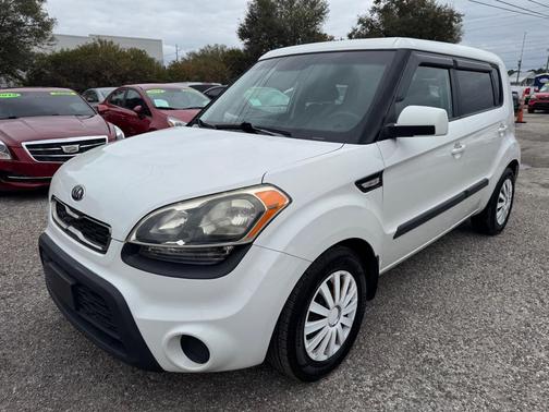2013 Kia Soul Base