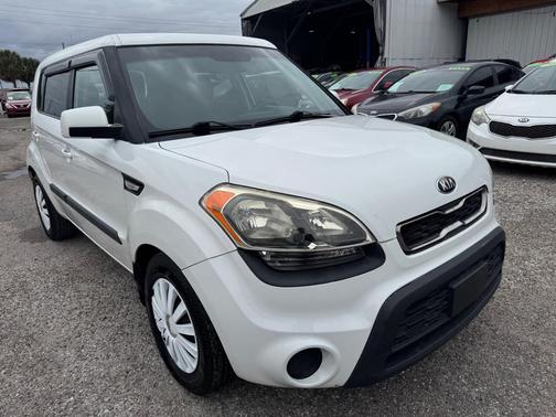 2013 Kia Soul Base