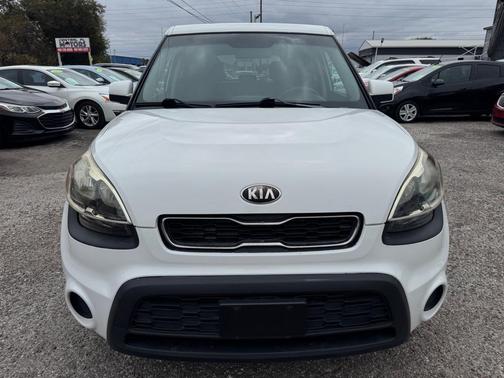2013 Kia Soul Base