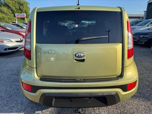 2013 Kia Soul Base