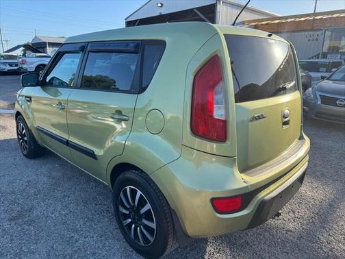 2013 Kia Soul Base