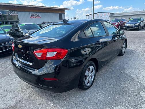 2017 Chevrolet Cruze LS