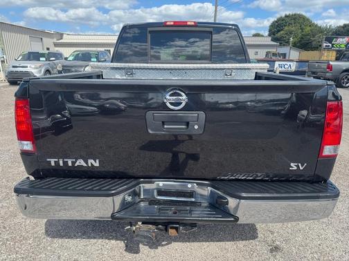 2013 Nissan Titan SV