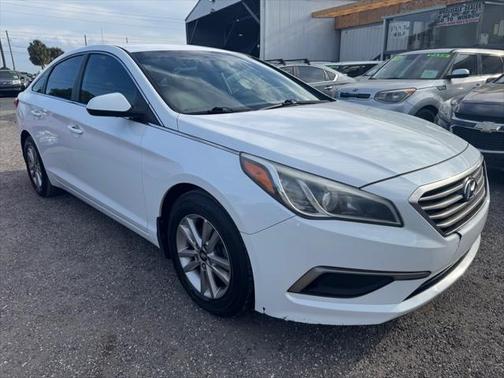 2016 Hyundai SONATA SE