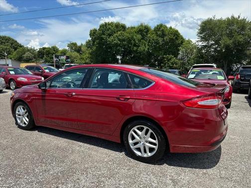 2013 Ford Fusion SE