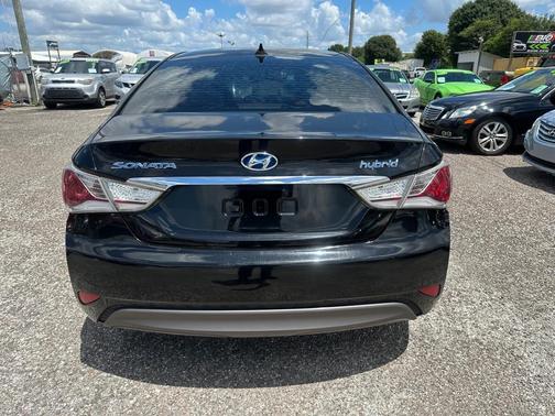 2013 Hyundai SONATA Hybrid Base