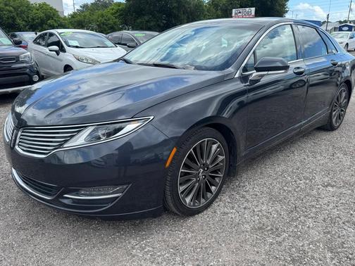 GRY 2014 Lincoln MKZ Base