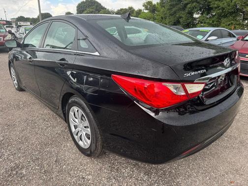 2011 Hyundai SONATA GLS