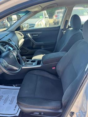 2015 Nissan Altima SV