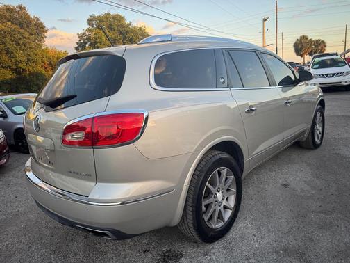 GOLD 2013 Buick Enclave Leather