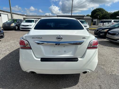 WHT 2015 Nissan Altima 2.5 SL